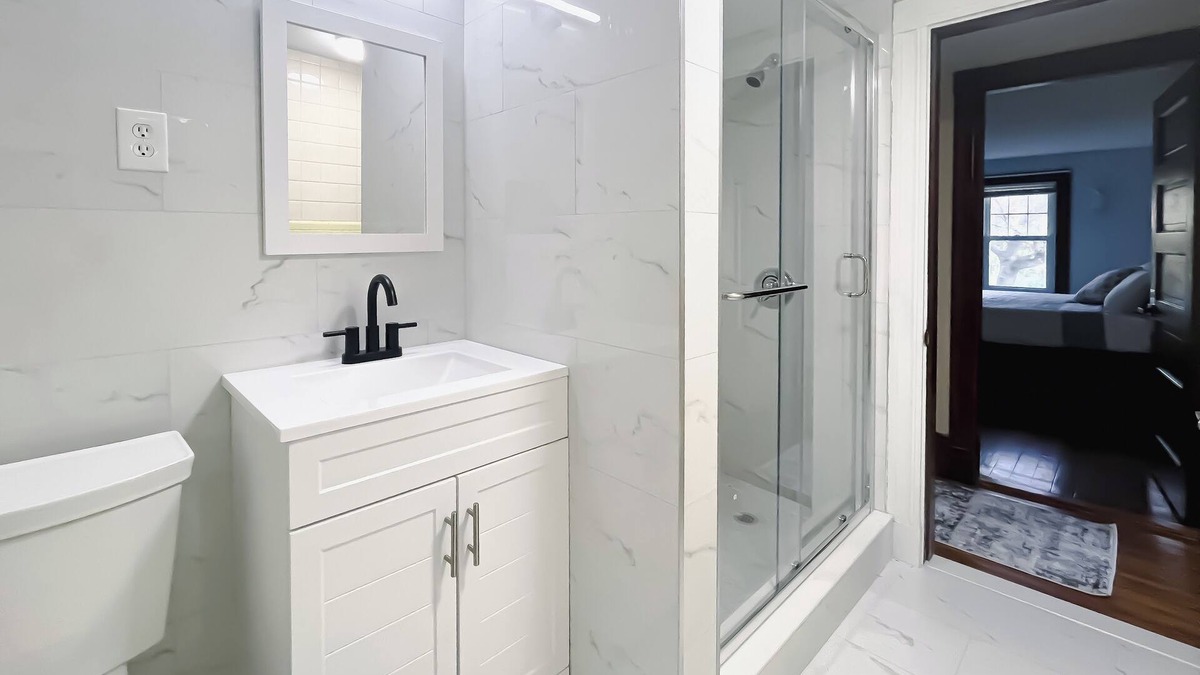 West Roxbury Apartment | Cozy 2-bedroom apartment in charming Dedham - Legacy Mall with WiFi