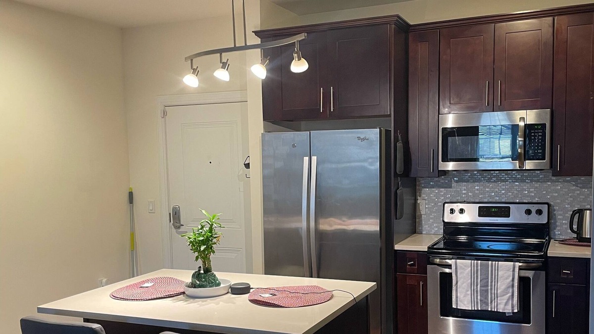 Bogota Apartment | Cozy 2 Bedroom Apt/Near bus station to NYC and 5 min. to HUMC