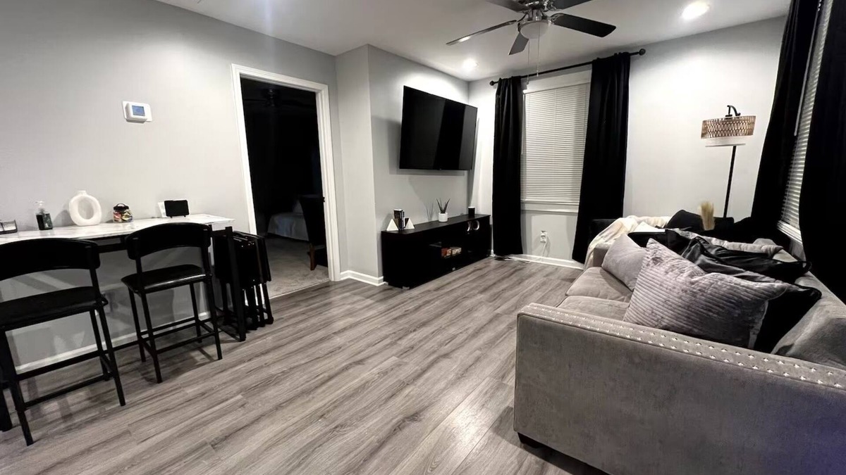 Forest Acres House | Cozy 2-bedroom bungalow with AC, WiFi in Columbia near Fort Jackson