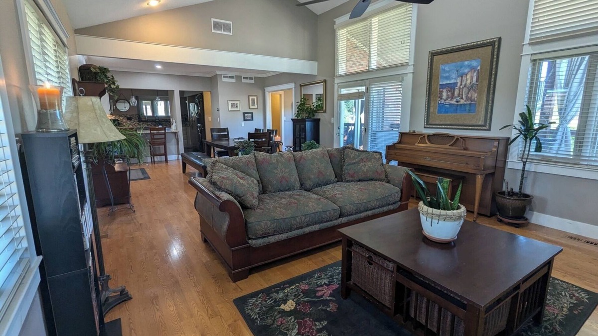 Littleton Condo | Cozy 2-bedroom condo with WiFi, AC in welcoming Centennial