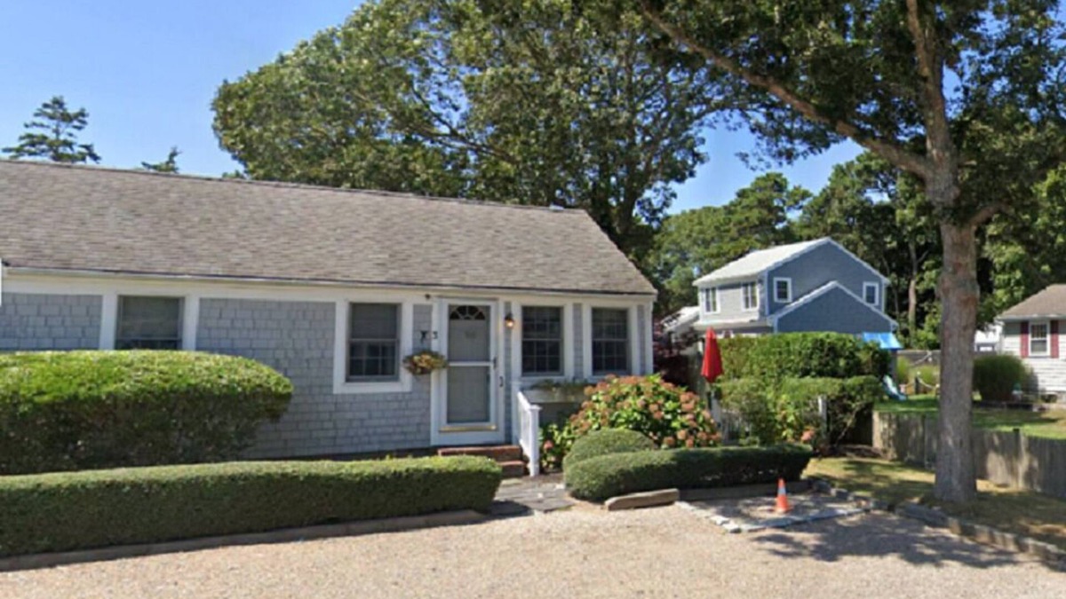 Dennis Port Condo | Cozy 2-bedroom cottage, 0.2 mi walk to the beach and other popular attractions!