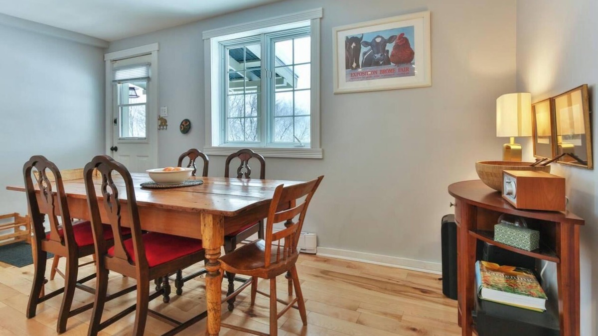 Bolton-Ouest Condo | Cozy 2-bedroom Eastern Townships geyaway Jay Peak/Bromont/Owls Head/Sutton