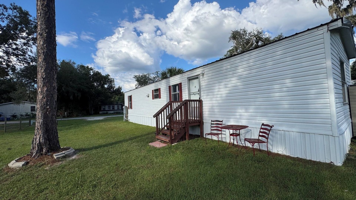 Manattee Road House | Cozy 2-bedroom home in tranquil Chiefland
