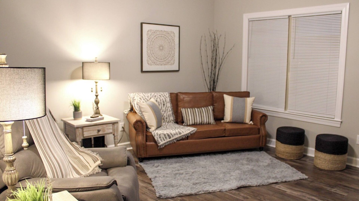 Savannah House | Cozy 2-bedroom house in Savannah. We welcome you!