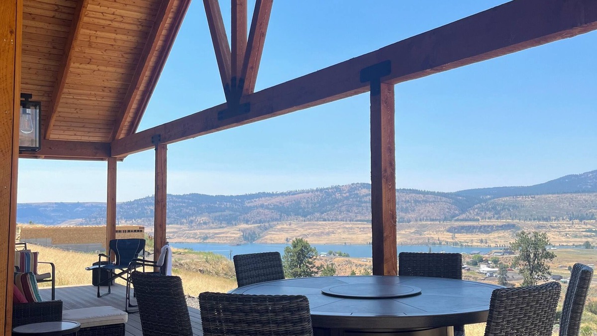 Davenport House | Cozy 2-bedroom house in phenomenal Seven Bays with AC, WiFi
