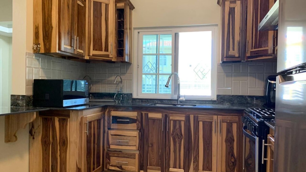 Windsor Apartment | Cozy 2-bedroom apartment in peaceful Trelawny Parish with AC, walking to Beach
