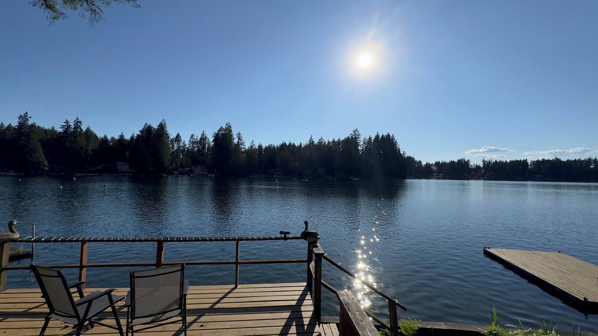 Shelton Cabin | Cozy 2-bedroom lakefront cabin with tranquil views and sauna