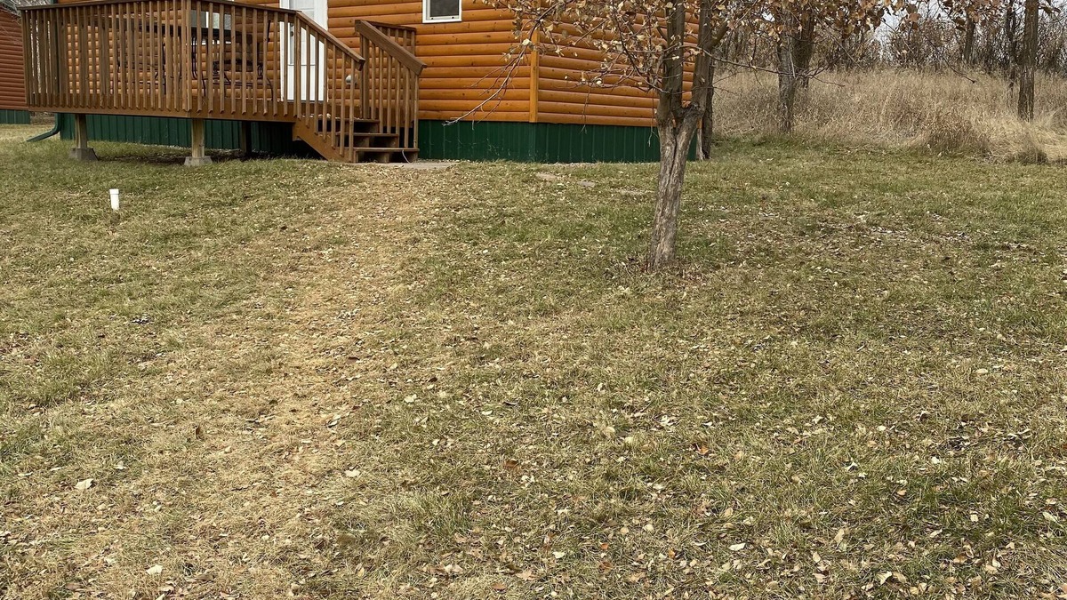 Grassy Butte Cabin | Cozy 2 bedroom Log Cabin