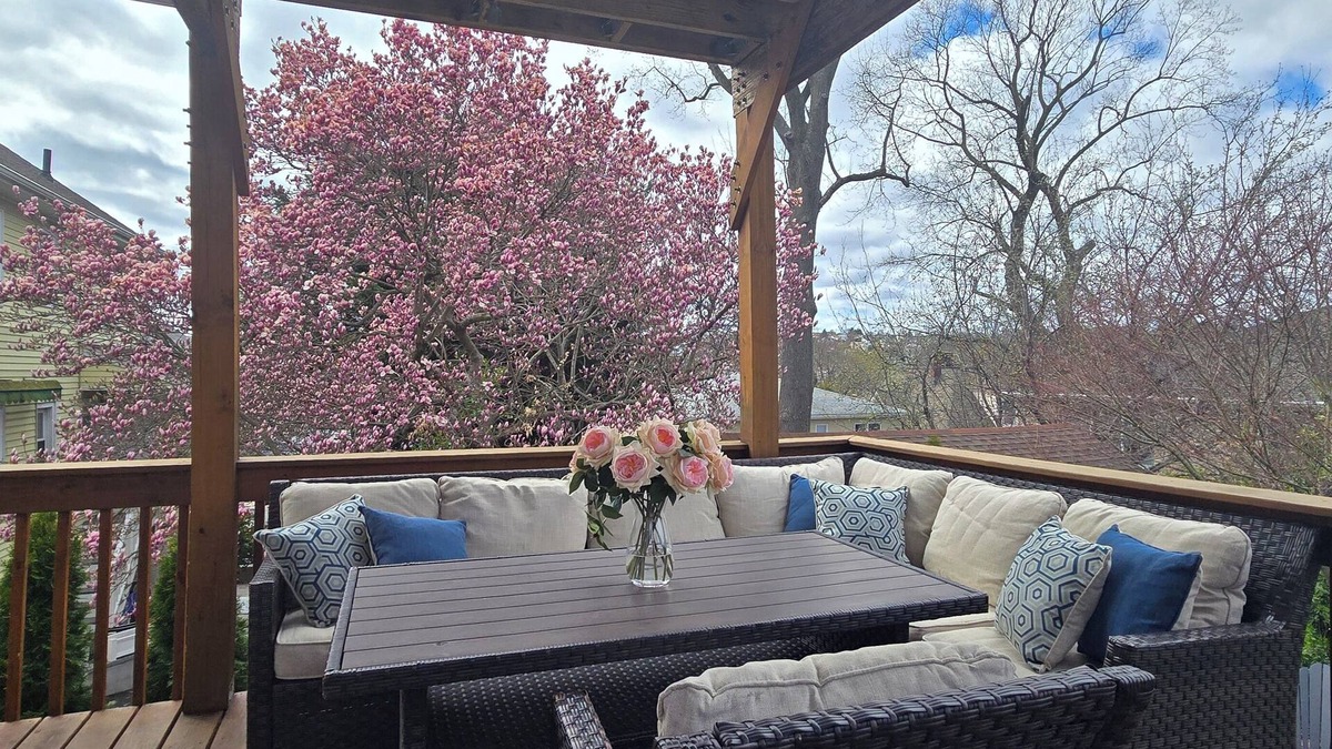 Bryn Mawr House | Cozy 2 Bedroom, Near NYC, Easy Parking