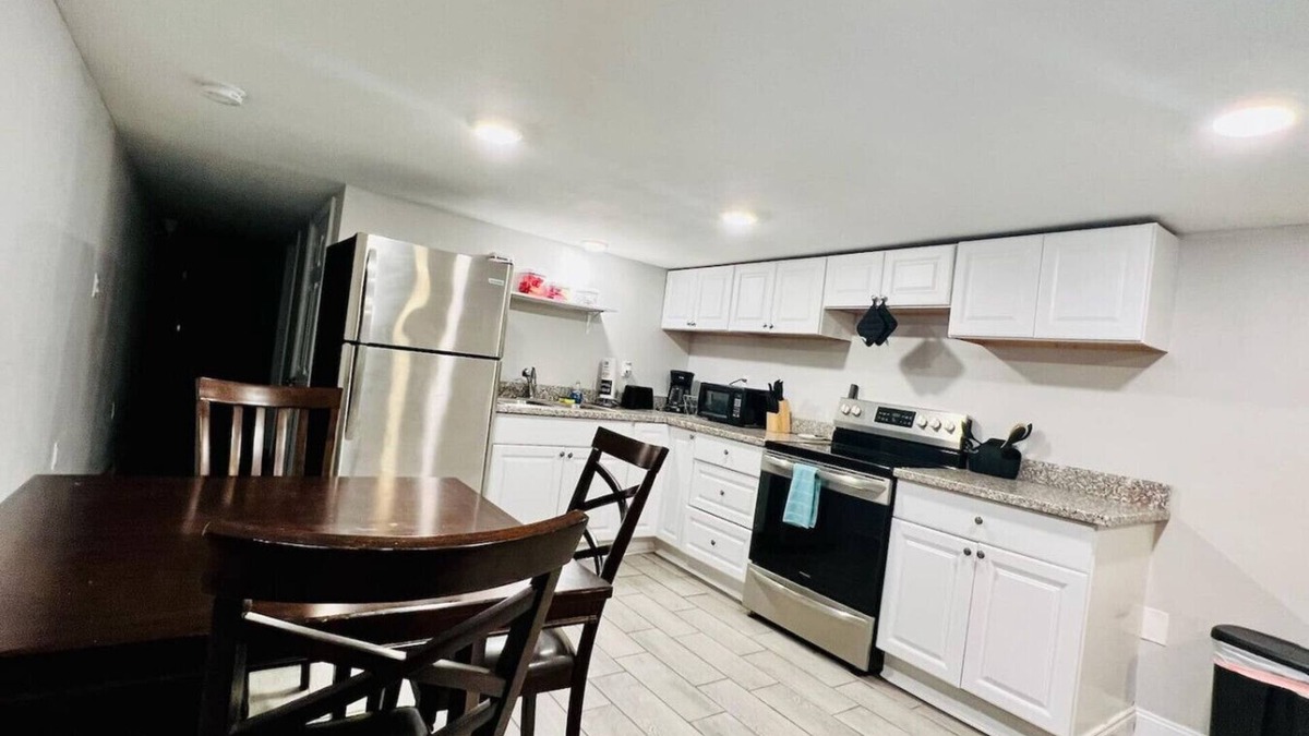 Holy Cross District Apartment | Cozy 2 Bedroom on Saint Claude