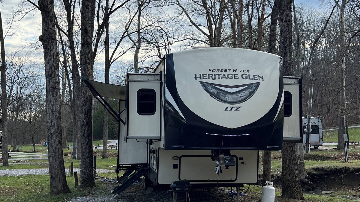 Corinth House | Cozy 2-bedroom RV 10 miles south of The Ark Encounter