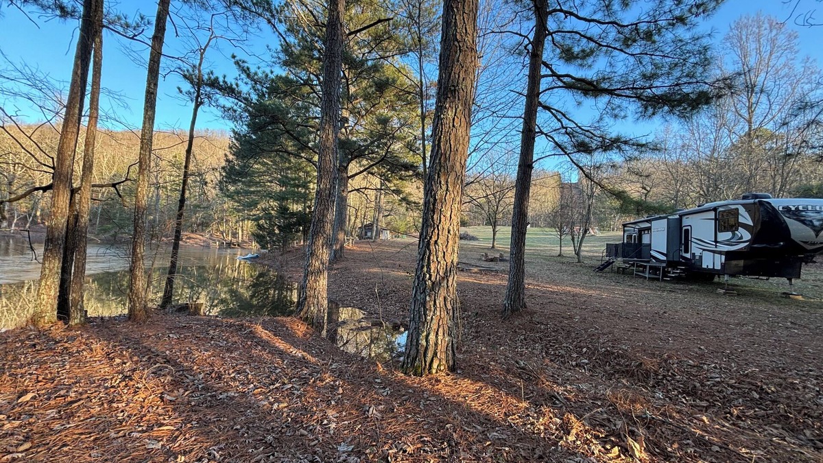 LaFayette House | Cozy 2-bedroom RV with private pond in charming La Fayette