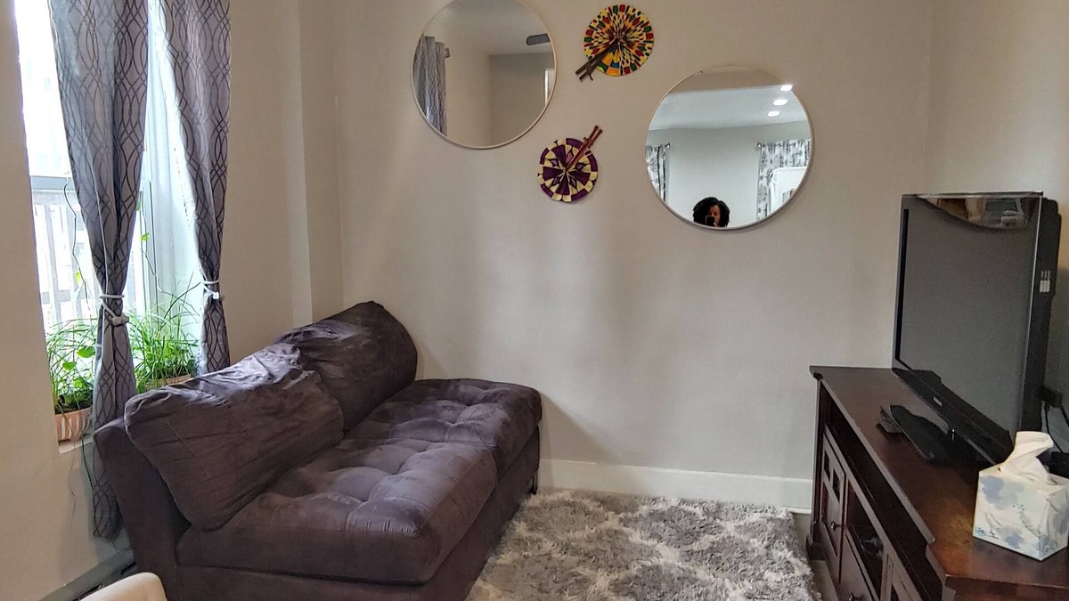 Sharon Hill Apartment | Cozy 2 bedroom suite