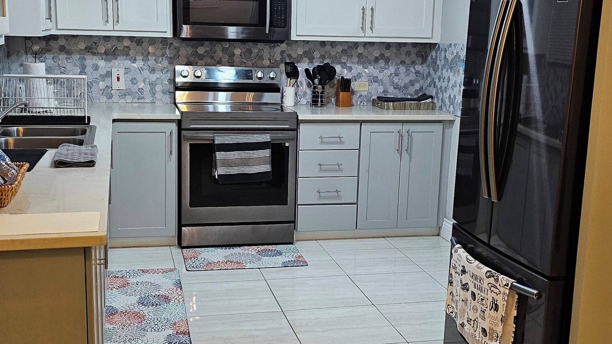 Jerningham Junction House | Cozy 2-bedroom townhome in welcoming Cunupia with WiFi, private pool on property