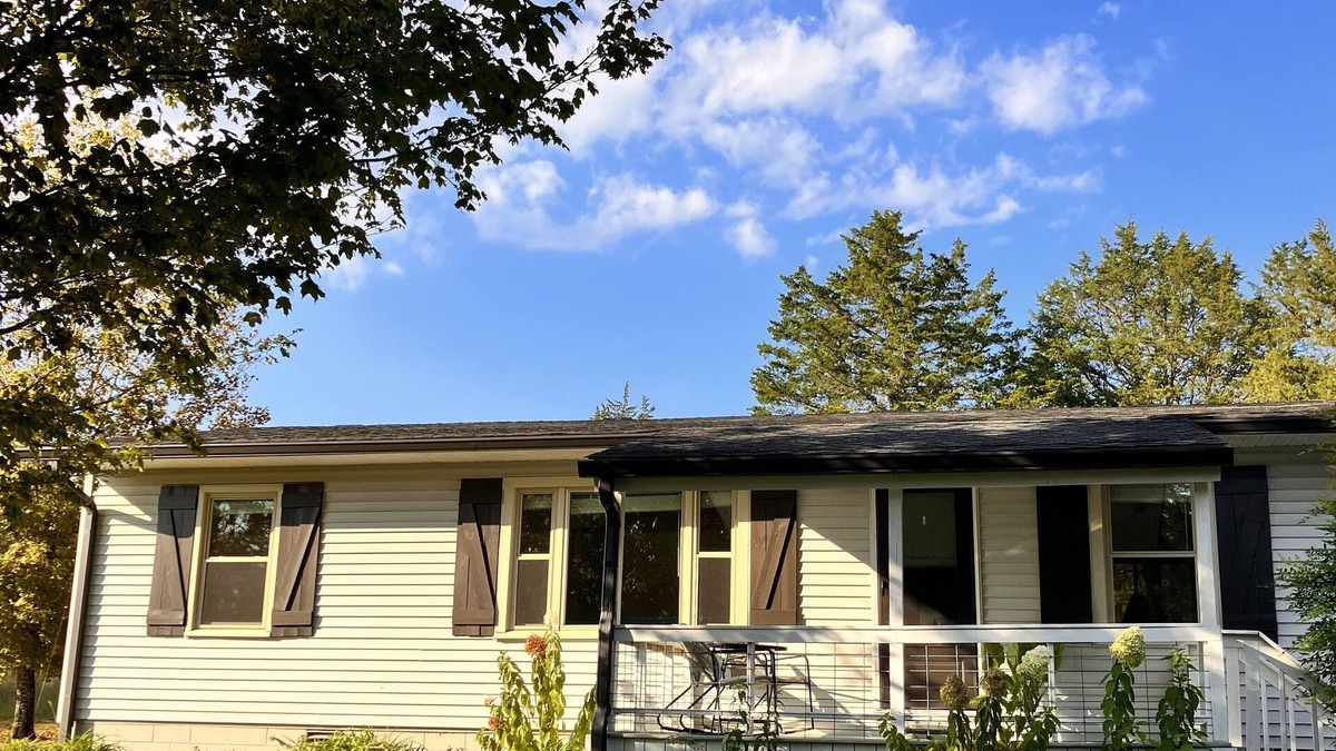Kedron House | Cozy 2-bedroom vacation home, 15-minute drive to Spring Hill