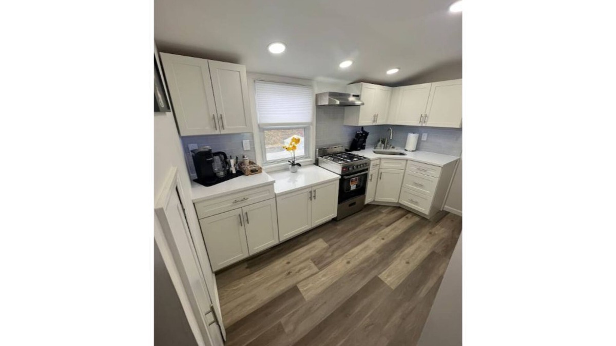 Lyndhurst Apartment | Cozy 2 BR Apartment - close to NYC, MetLife, American Dream