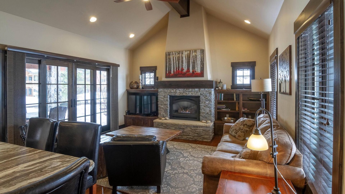 Tamarack Resort Cottage | Cozy 2 BR Cottage |Private Hot Tub and Fireplace