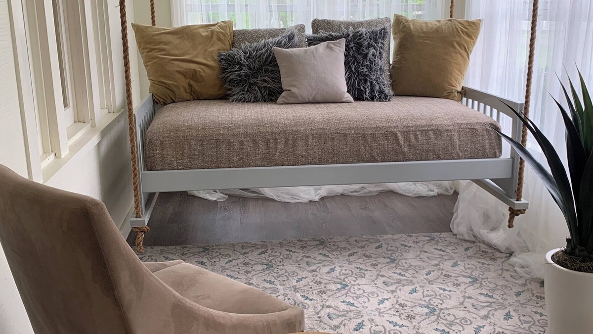 Kyle Cottage | Cozy 2 BR Cottage with Inviting Sunroom, Spacious Yard and Ultimate Comfort
