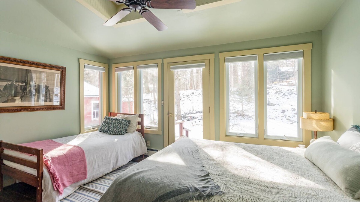 West Saugerties House | Cozy 2 BR house; streamside, close to Woodstock & HITS with waterfall views!
