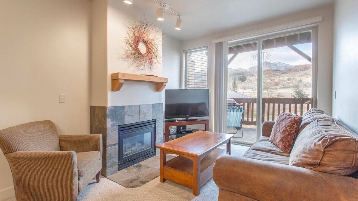 Kimball Junction Condo | Cozy 2BD/2BA Mountain View Condo, near skiing, Sleeps 4+