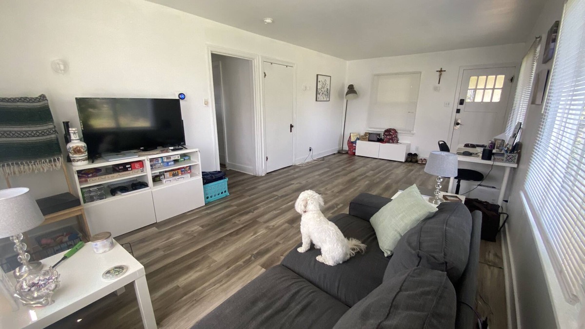 Steubenville House | Cozy 2Bedroom in Ridge avenue