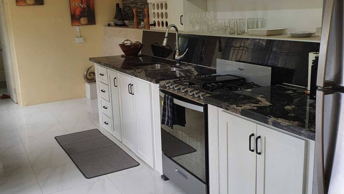 Havendale House | Cozy 2bedrooms with an Amazing view of the City and Sea