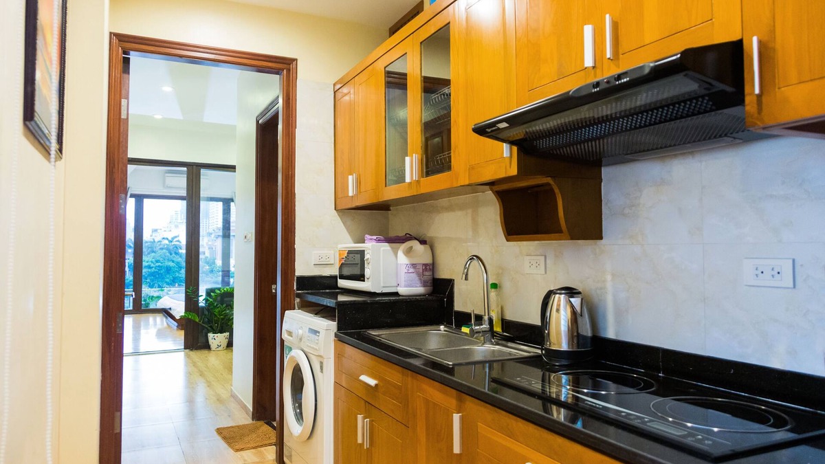 Nhat Tan Apartment | COZY 2BR APARTMENT WITH THE AMAZING LAKE VIEW