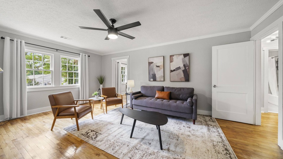 Warm Springs Cottage | Cozy 2BR Cottage in Downtown Warm Springs (A)