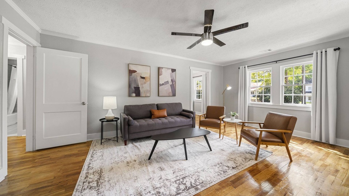 Warm Springs Cottage | Cozy 2BR Cottage in Downtown Warm Springs (B)