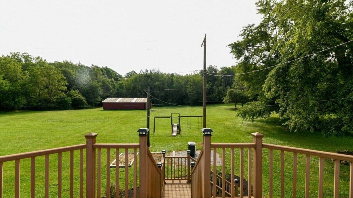 Mansfield House | Cozy 2BR home near Ohio State Reformatory!