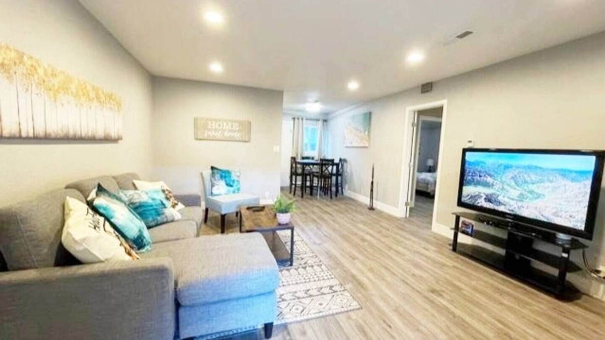 West San Jose House | Cozy 2BR Near Santana Row for vacation/business