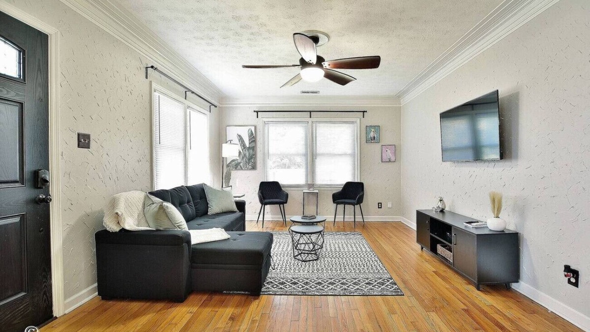 Columbus House | Cozy 2BR Retreat|close to Benning|Pet Friendly