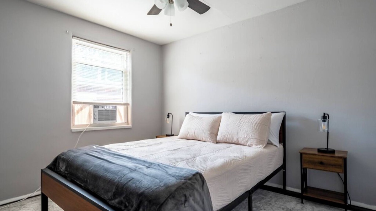 Kettering Apartment | Cozy 2BR Retreat/Workspace + Washer/Dryer