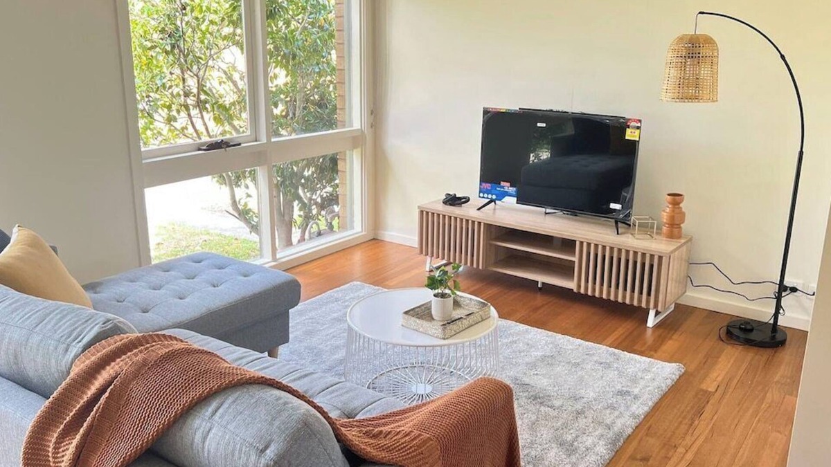 Mentone House | Cozy 2BR Unit Near Beach and Shops in Mentone