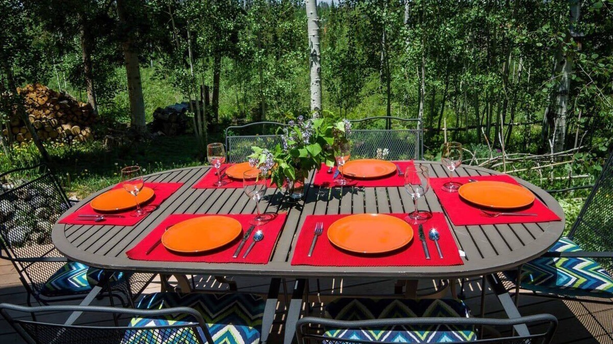 Wildernest House | Cozy 2BR w/Great Views - Near Trails!