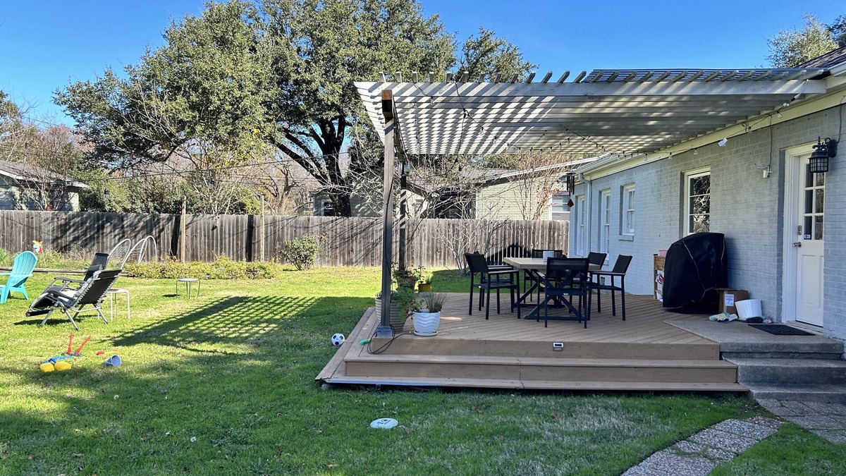 Dean Highland House | Cozy 3/2 Eclipse Headquarters!
