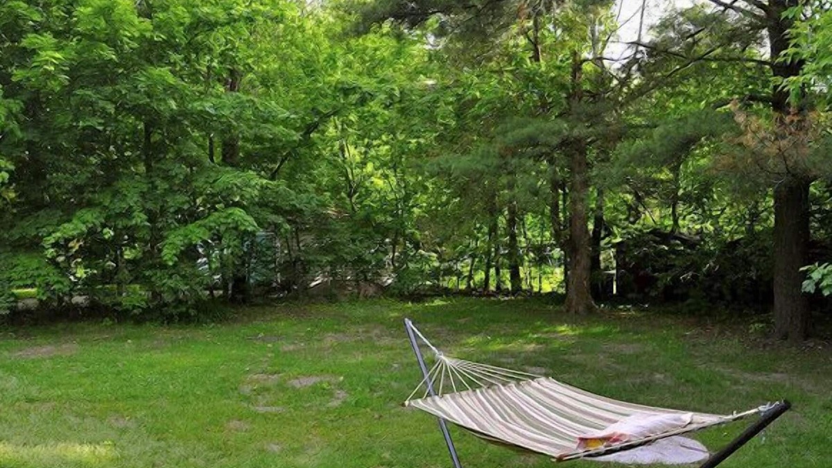 Alcona Cottage | Cozy 3 bdr Cottage with Hot Tub & Sauna - Innisfil