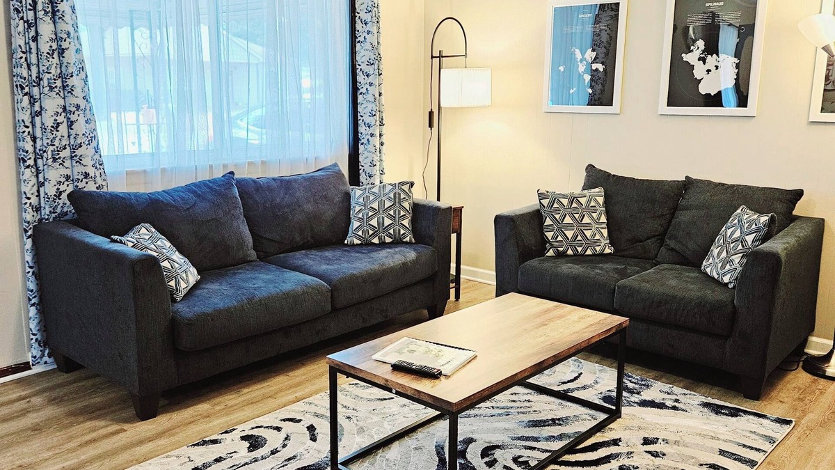 Westland House | Cozy 3 bed 1 bath entire house- up to 6 people