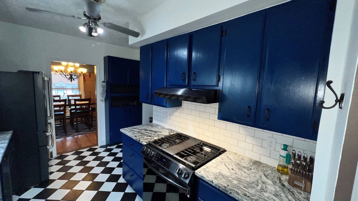 Canton House | Cozy 3 bed 2 bath full home retreat - located .5 miles from the HOFV
