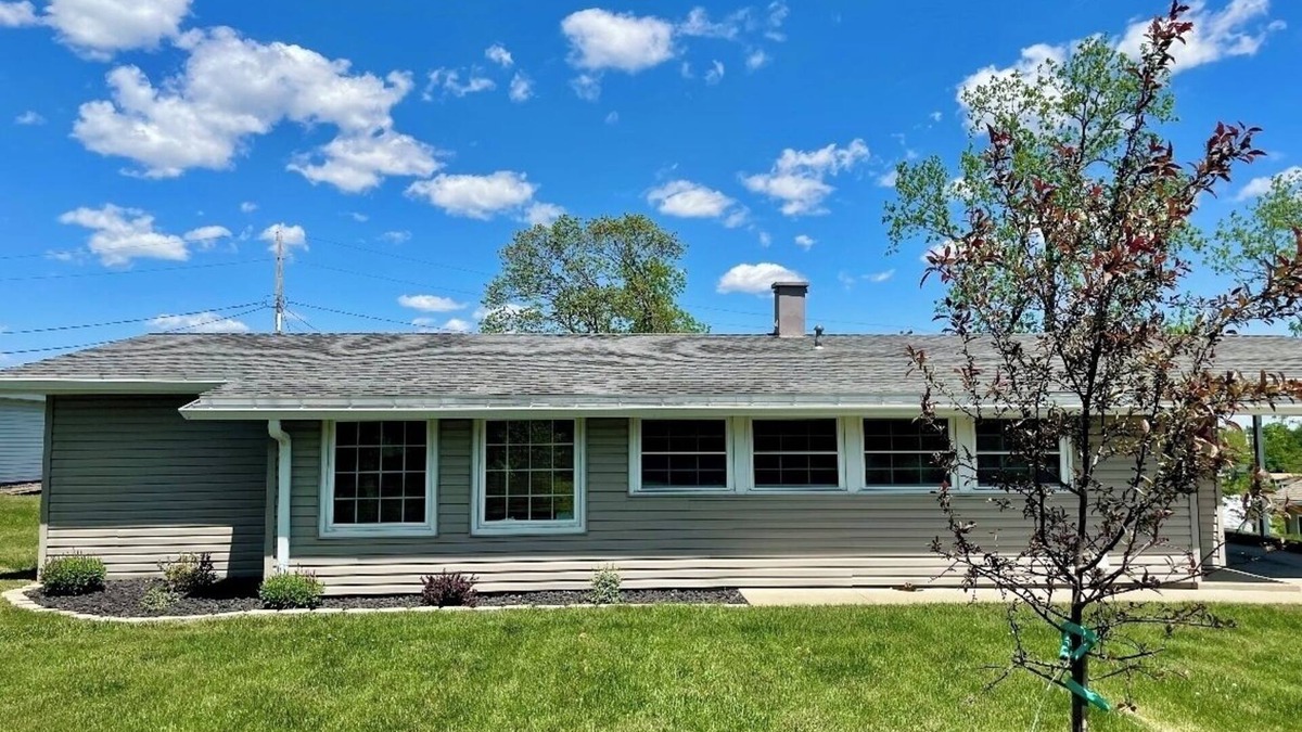 Hannibal House | Cozy 3 bed, 2 bath home close to historic downtown Hannibal