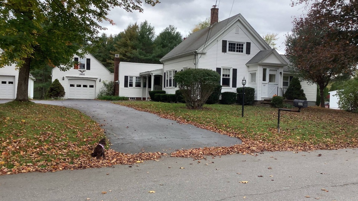 Westbrook House | Cozy 3 Bedroom Farmhouse Master bedroom w/private Bath