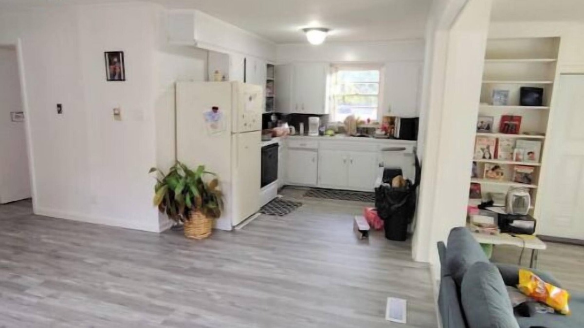 Lancaster House | Cozy 3-bedroom home w pool
