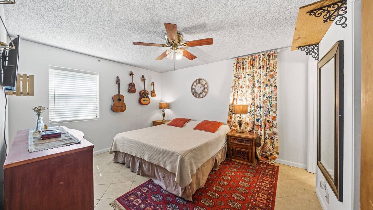 Center Point House | Cozy 3 Bedroom Ranch on Quiet Street Centrally Located in the Hill Country