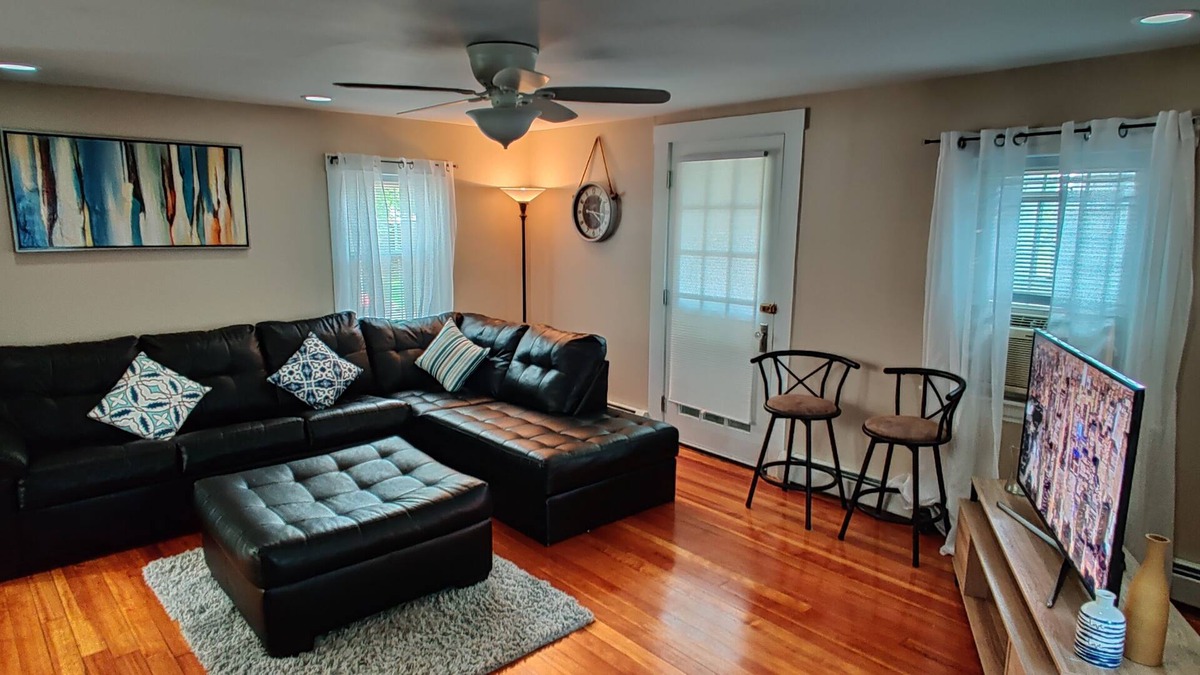 Slatersville Apartment | Cozy 3 Bedroom unit near Providence