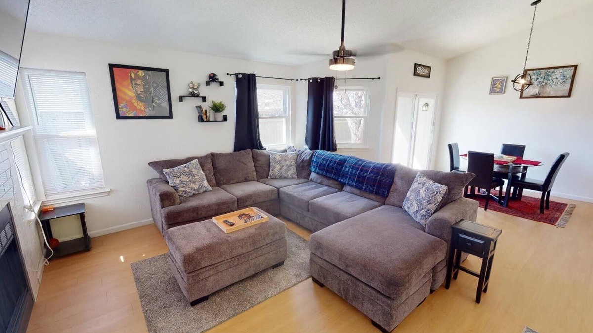McKinney House | Cozy 3bd Southeast Austin - close to everything!