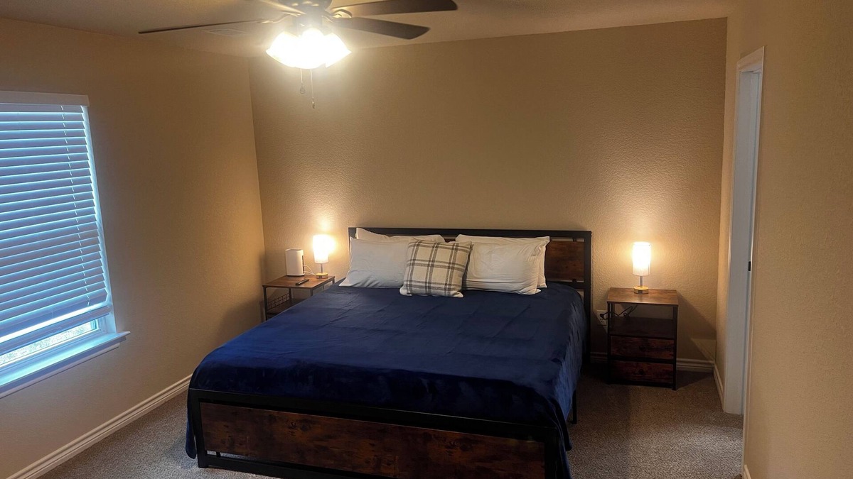 Poolville House | Cozy 3BR Home in Poolville/AC + Fast WiFi/Relaxing Escape