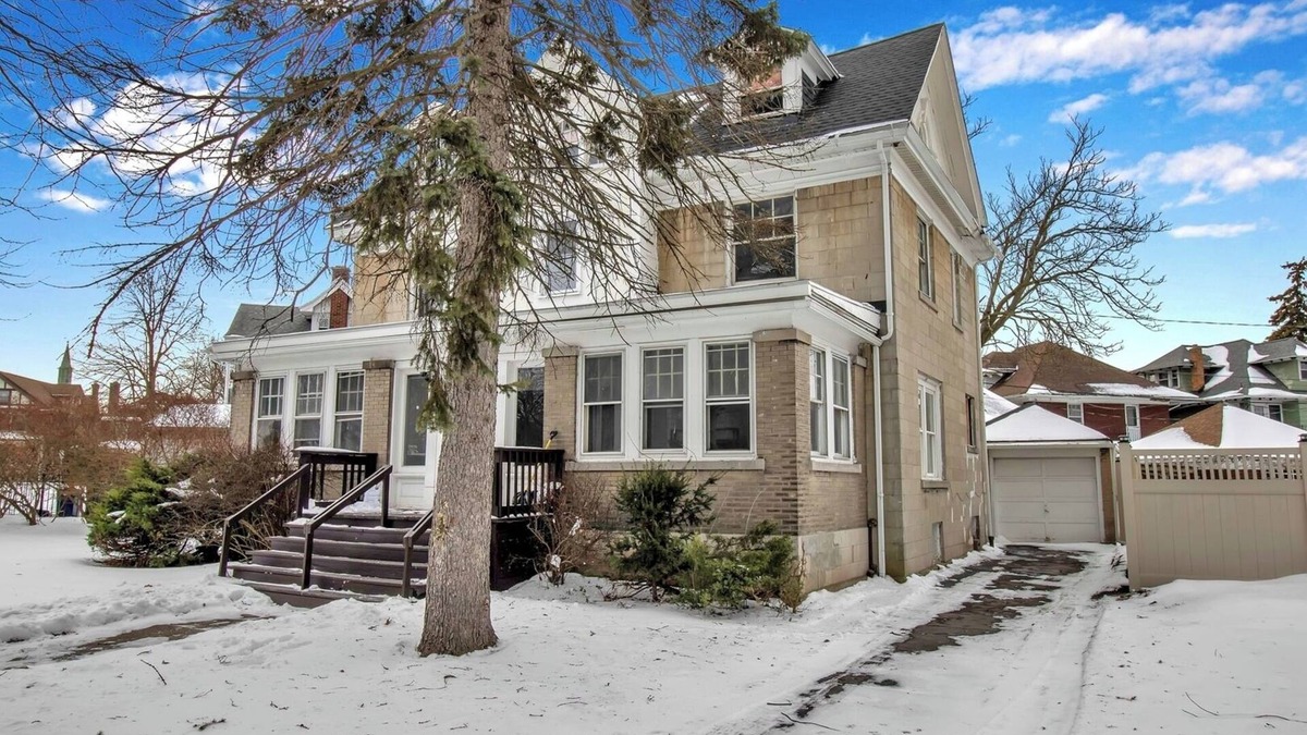 North Buffalo House | Cozy 3BR Near UB and Niagara Falls - Pet Friendly