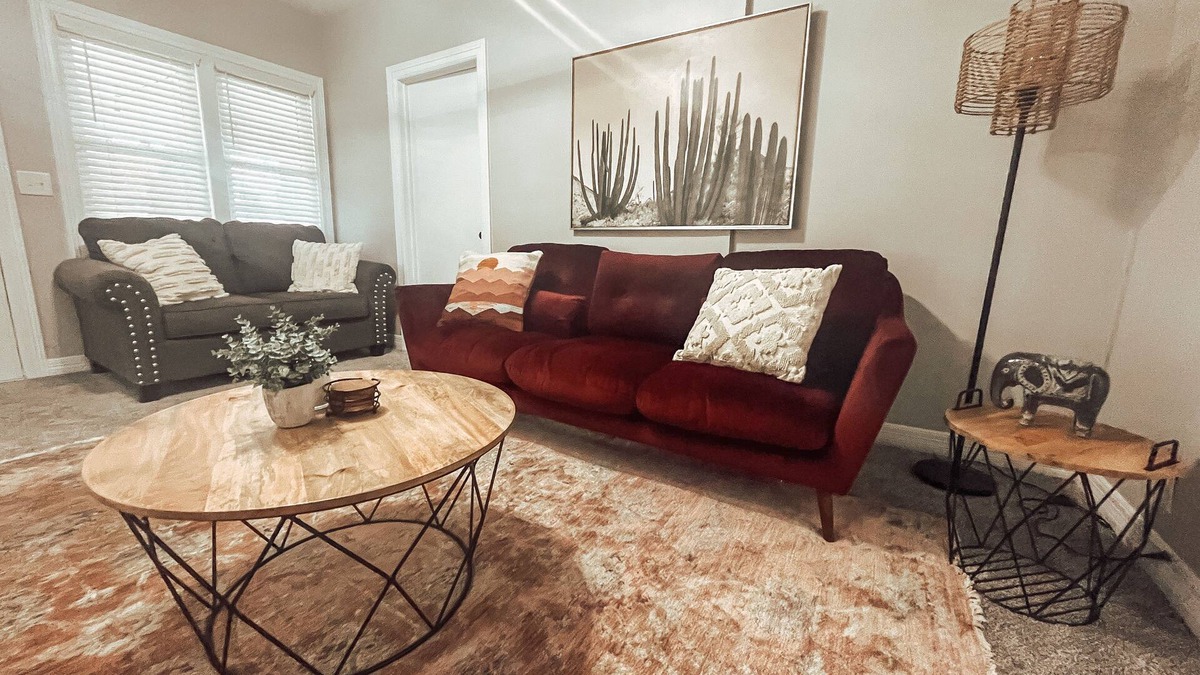 Dahlman House | Cozy 3BR Retreat in Little Bohemia: Near Downtown Old Market and Zoo