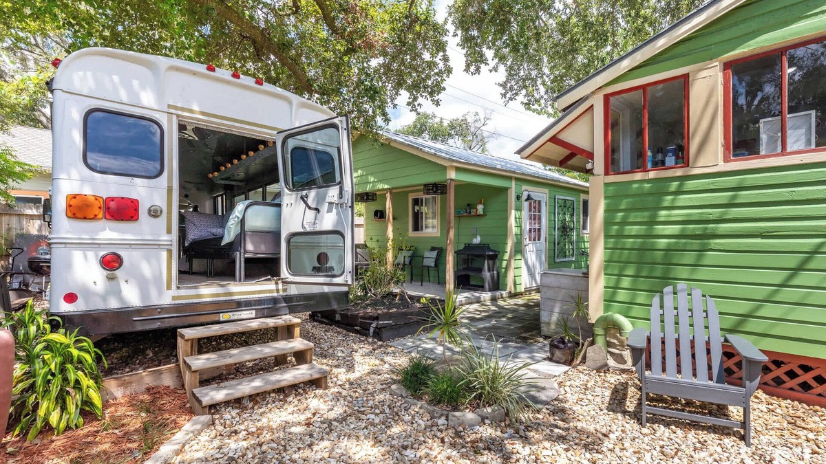 Sanford House | Cozy 3BR Retreat - Near Bars, Zoo & Lake Trails