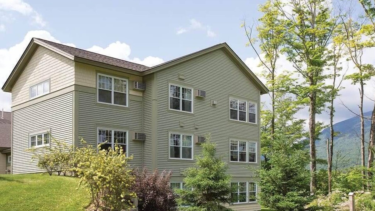 Jeffersonville Condo | Cozy 3BR– Smugglers' Notch Getaway!